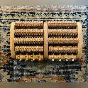 Theraflow wooden foot massage - great to relieve pain !